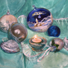 Decorations of Christmas tree, 2006
35x48 cm; ��� ������� ����� ������