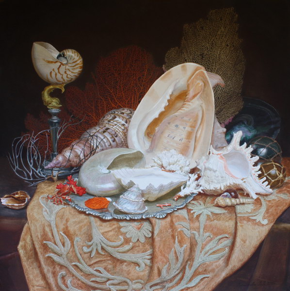 Victoria Kiryanova. Seashells on silver platter, 2015