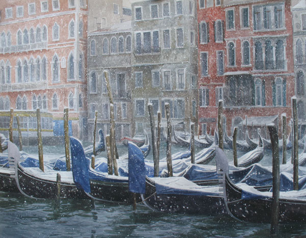 Victoria Kiryanova. Snow-covered gondolas on Grand canal, 2009